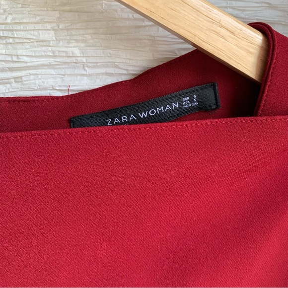 ZARA - Fitted Sculpted Maroon Red Figure Hugging Dress - Size Small - Picture 4 of 6